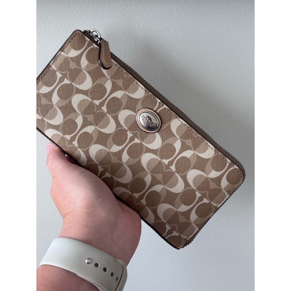 Coach Signature Peyton dreams Accordion Zip Wallet Monogram Long Wallet rare HTR